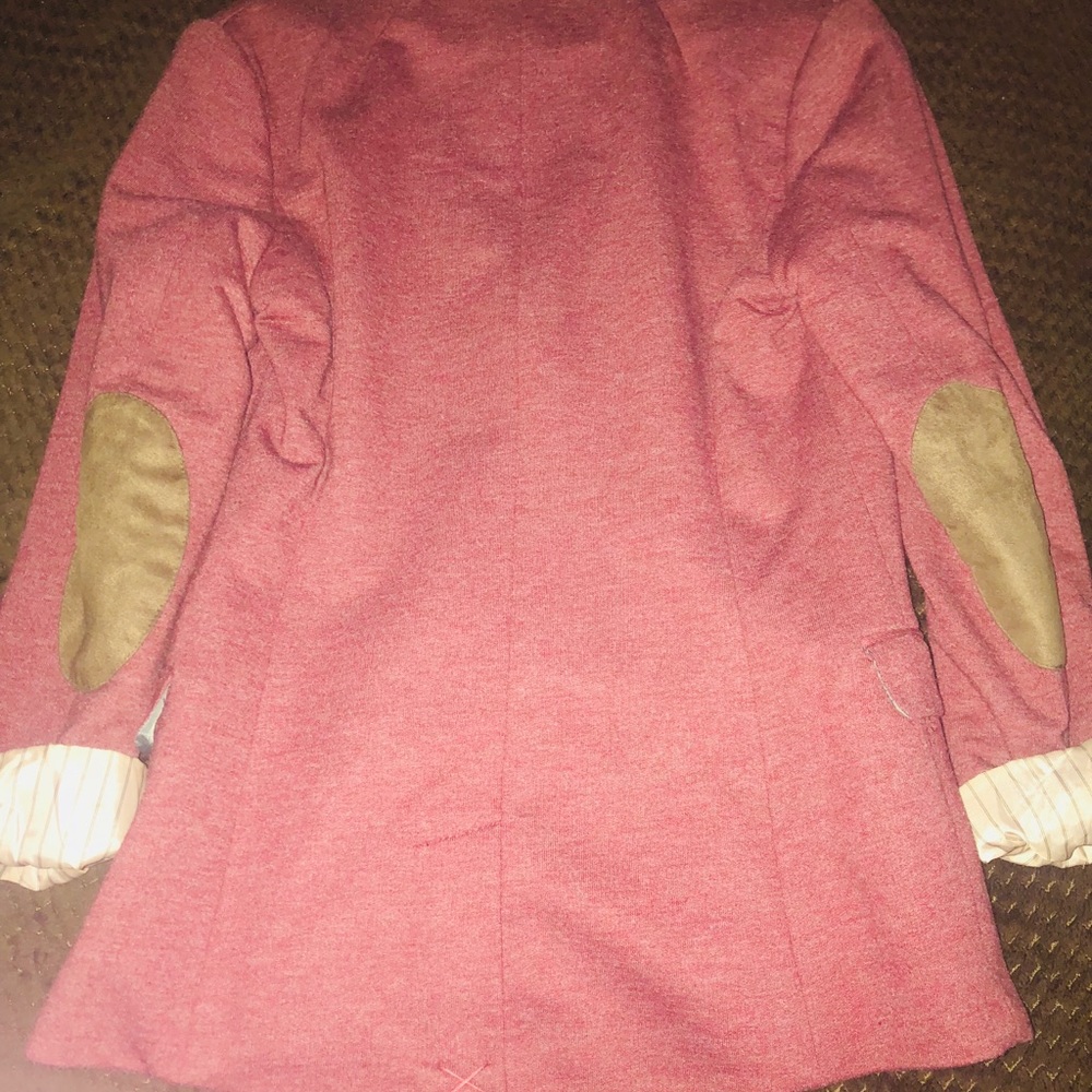 Blazer - Picture 2 of 2